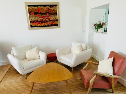 Közös társalgó / TV, L OASIS Maison remarquable in Saint-Trojan-les-Bains