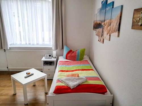 Single Room image 4