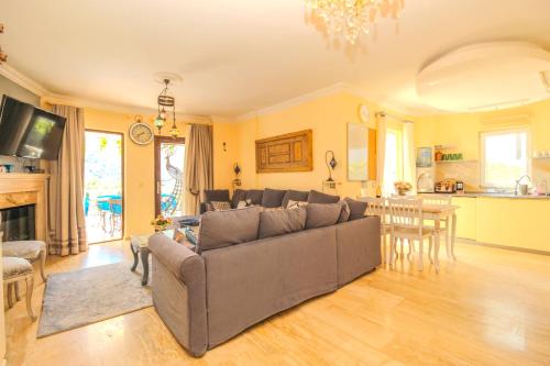 Зовнішній вигляд готелю, Vintage Villa in Geris