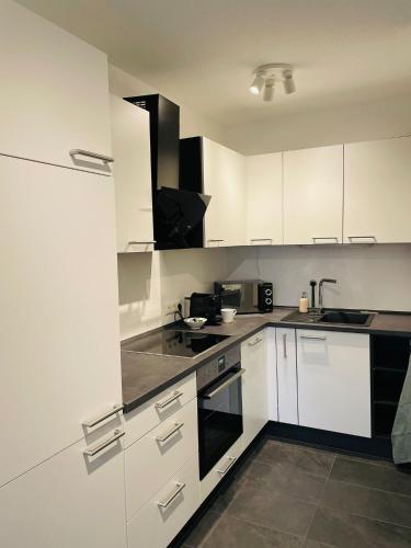 Konyha, Ferienwohnung Noah mit Tiefgaragenstellplatz in Niestetal