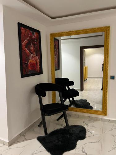 OD Cribs Luxury Apartment and On demand Car Service - image 5
