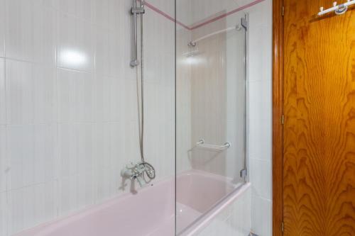 Three-Bedroom Holiday Home  image 7