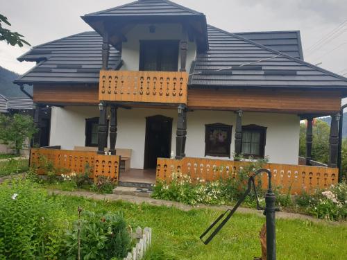 Casa cu Steag