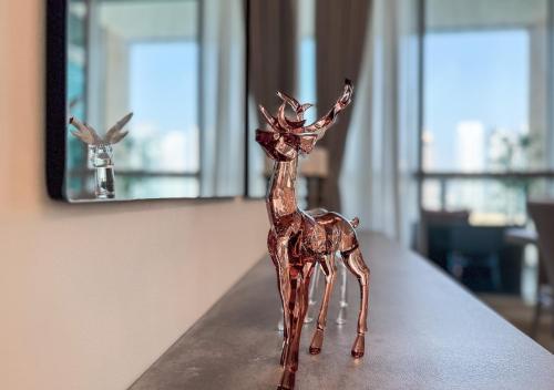 DreamShoma-3BR Super Luxurious The Residence 5 Downtown, Dubai (Foto 10)