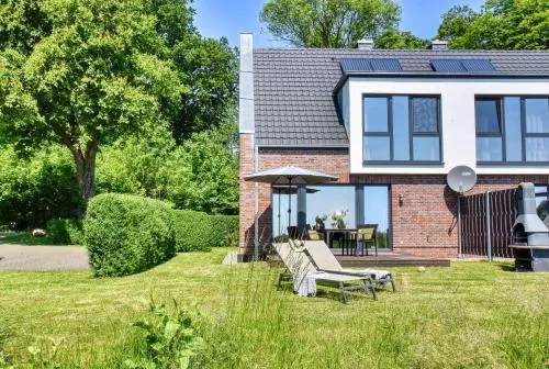 Ferienhaus Backsteinquartier B in Putbus mit Sauna, Kamin und Boddenblick in Putbus, Deutschland