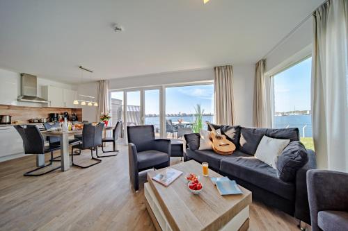 3-Zi-Fewo Brigantine 33 by Seeblick Ferien ORO, Wasserblick,Sauna in Olpenitz