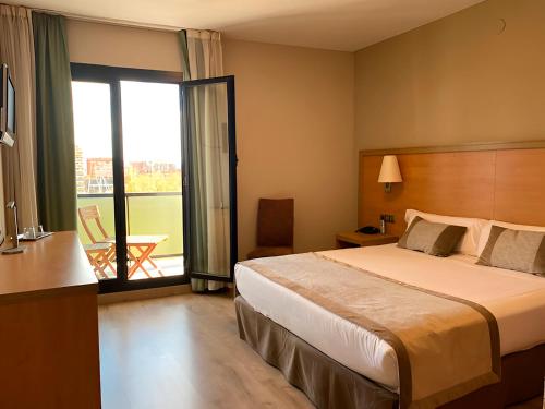 Hotel Real Lleida - Tap to explore photos