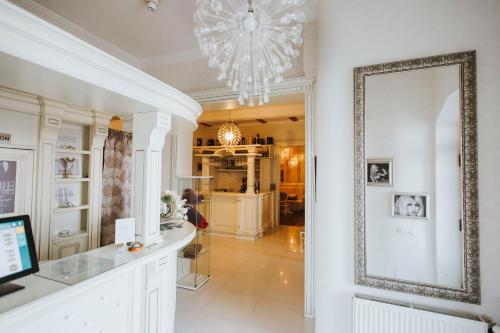 Carol Boutique & SPA ex Vila Cornelia 5