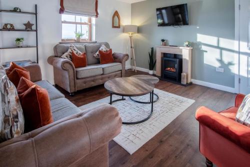 The Beacon - 3 Bedroom Cottage - Ludchurch - Narberth - image 2