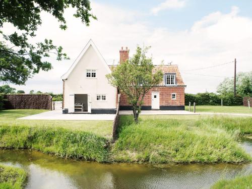 Viesnīcas āriene, The Cottage by The Suffolk Cottage Collection in Badingham