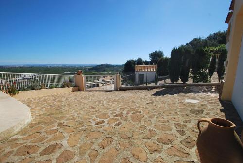 Holiday Villa with breathtaking sea- and panoramic views and private pool in 阿多爾