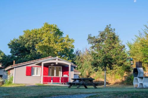 2 bedrooms, 4 beds