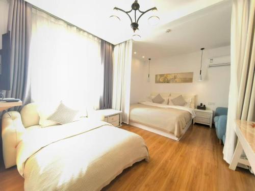 Family Double Room image 9