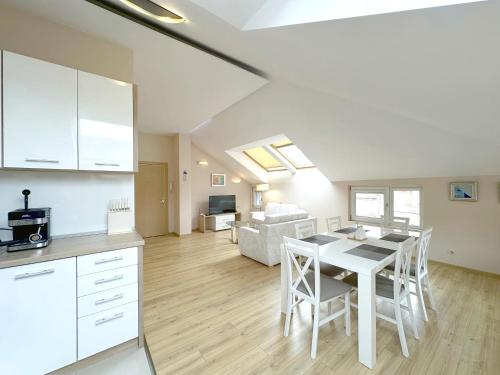 Old City Views - Luxury 2BDR Apt & Free Parking, Sofia (Foto 9)