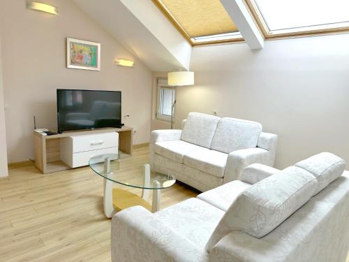 Old City Views - Luxury 2BDR Apt & Free Parking, Sofia (Foto 4)