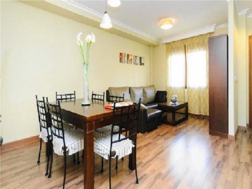 Létesítmények, A 15 minutos Granada, piscina, jacuzzi, barbacoa in Guevejar