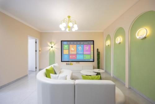 2 bedrooms, 4 beds