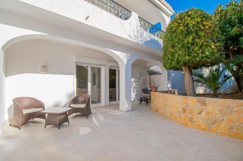 99 ADM Casa Mendes - Fabulous townhouse in Vale de Centianes