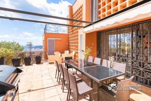 شرفة/ تراس, VILLA DUMAS with amazing sea views, AC and private pool in إربانيتزاكيو مونتاجافينا