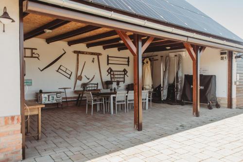 Maushaus, Véménd (foto 6)