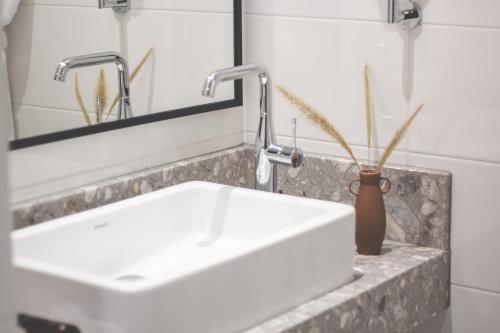 Clarion Hotel Sea U - image 12