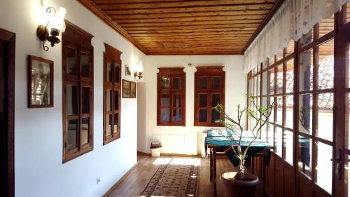 Chakarova Guest House - image 12