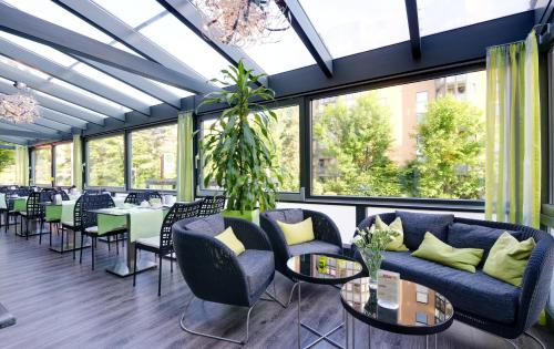 Étterem, Novina Hotel Tillypark in Westliche Aussenstadt