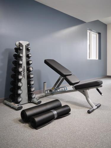 StayAPT Suites Atlanta-Newnan - image 11