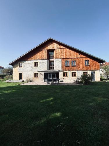 La ferme comtoise de Montlebon gîte à louer Noël-Cerneux