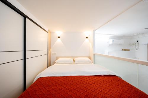 Shanghai Hills & Zinn Courtyard Guesthouse with 2Bedrooms close to Line 9, Shanghai (foto 4)