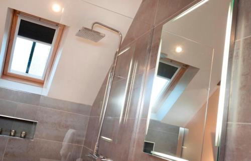 Dbs Serviced Apartments - image 13