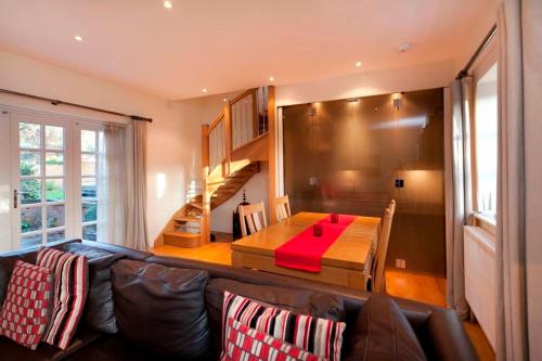 Dbs Serviced Apartments - image 2