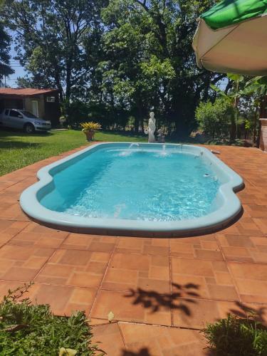 Cabañas con piscina en la entrada de Oberá