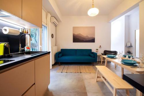 2 Bedroom Apt with Secret Garden In The heart Of Athens, Ateny (zdjęcie 5)