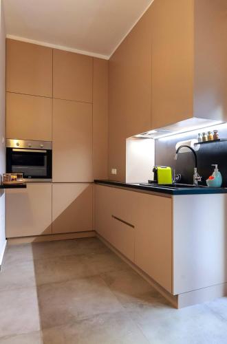 2 Bedroom Apt with Secret Garden In The heart Of Athens, Ateny (zdjęcie 6)