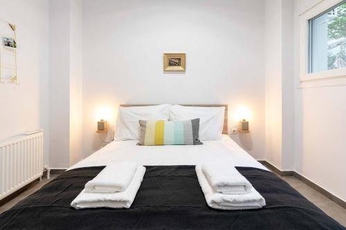 2 Bedroom Apt with Secret Garden In The heart Of Athens - image 4