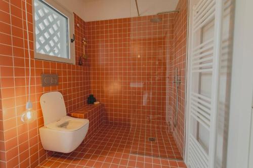 Stylish cozy artistic Athens apartment - image 2