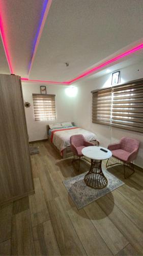 Yussals Studio in Ngleshi Amanfro