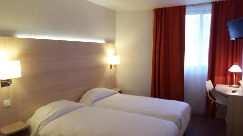 Hotel dOrsay Hôtel dOrsay is perfectly located for both business and leisure guests in Toulouse. The hotel offers a high standard of service and amenities to suit the individual needs of all travelers. Take adva