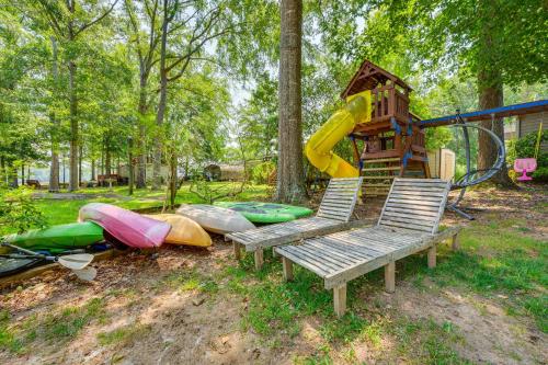 Lake Sinclair Waterfront Home with Fire Pit and Dock - image 2