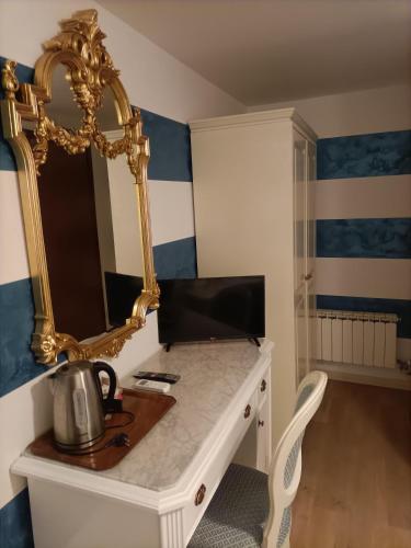 Palazzo Lion Morosini - Check in presso Locanda Ai Santi Apostoli, Benátky (fotografie 9)