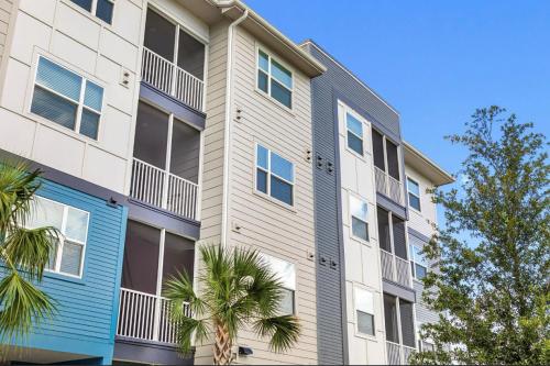 Landing at The Henry Luxury Apartments - 1 Bedroom in Sanford