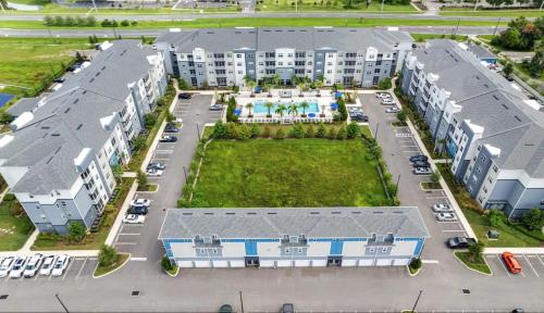 Landing at The Henry Luxury Apartments - 1 Bedroom in Sanford