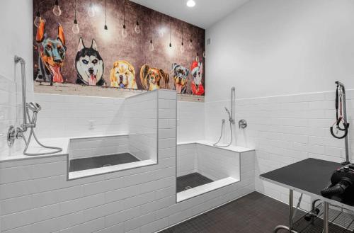 Landing at The Henry Luxury Apartments - 1 Bedroom in Sanford