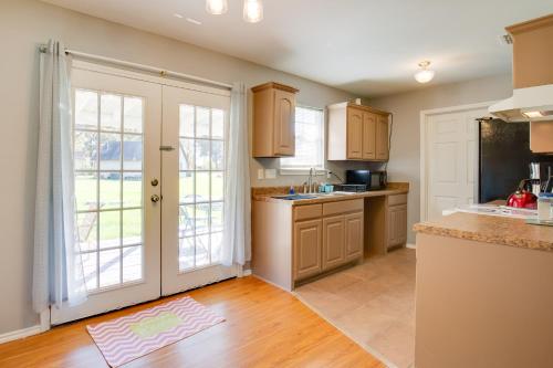 Waterfront Lake Fork Getaway w/ Dock Access in Gantera