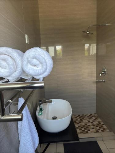 Double Room with Private Bathroom image 10