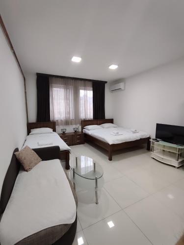 Apartments S&S