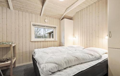 Nice Home In Ebeltoft With Sauna in Oer Strand