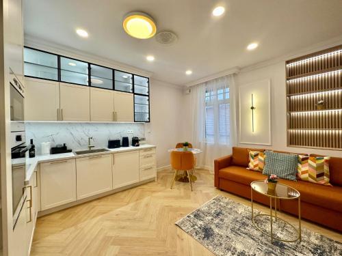 BUDA HILL Mini Suite - Self CHKN 5