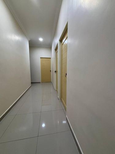 A szálláshely kívülről, SZ Hotel near Melakai nemzetközi repülőtér